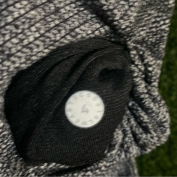 Mixed Lot of 3 LuluLemon  Womens Activewear Yoga Workout Pants Cropped - Picture 10 of 16